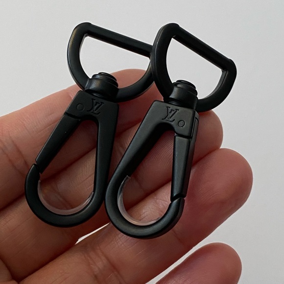 Louis Vuitton black clasp - Picture 5 of 15